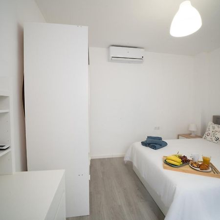 1 Room Playa Pedregalejo Málaga Exterior foto